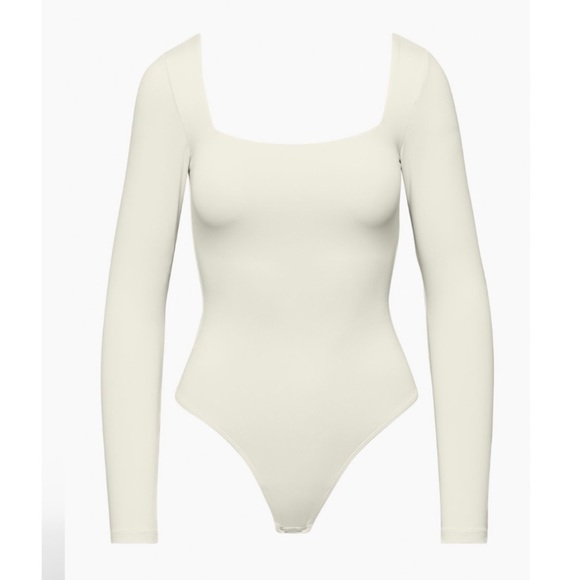 Babaton Contour Bodysuit - Picture 2 of 10